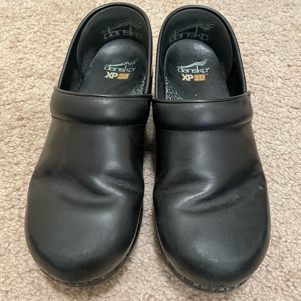 Dansko XP 2.0 clogs